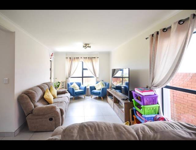 3 BEDROOM TOWNHOUSE FOR SALE IN GOLDEN FIELDS ESTATE